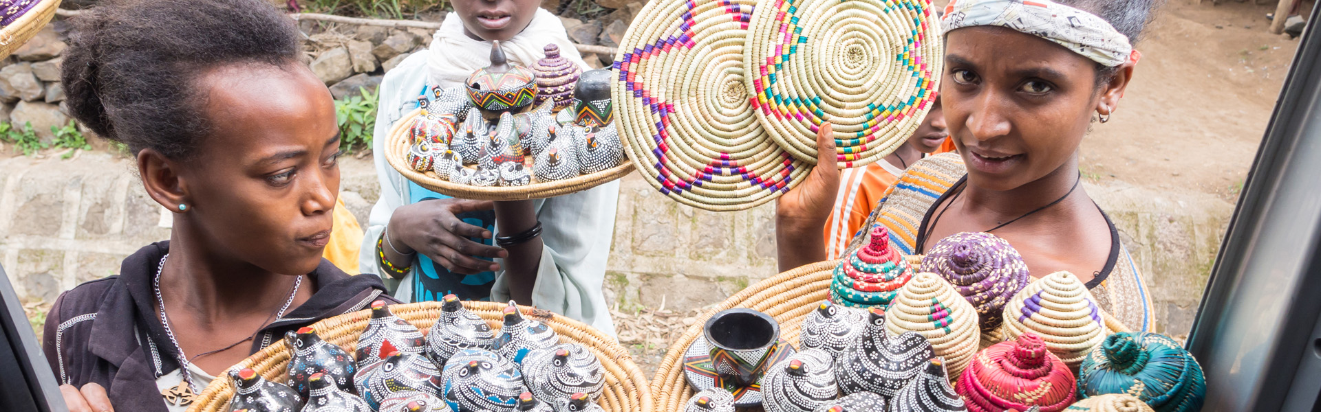 Ethiopian women selling souvenirs