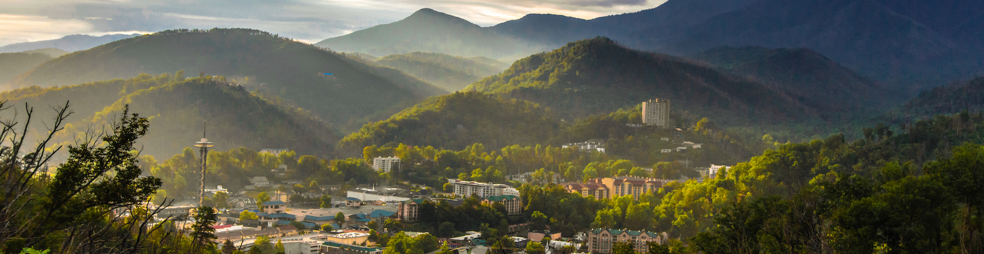 Great Smoky Mountain Sunrise Over The City Of Gatlinburg Tennessee